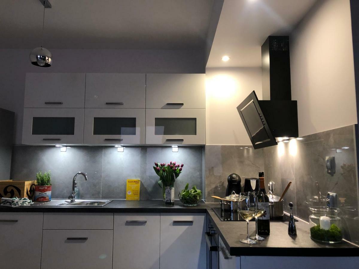 Apartament Joanny Bator 옐레니아구라 외부 사진